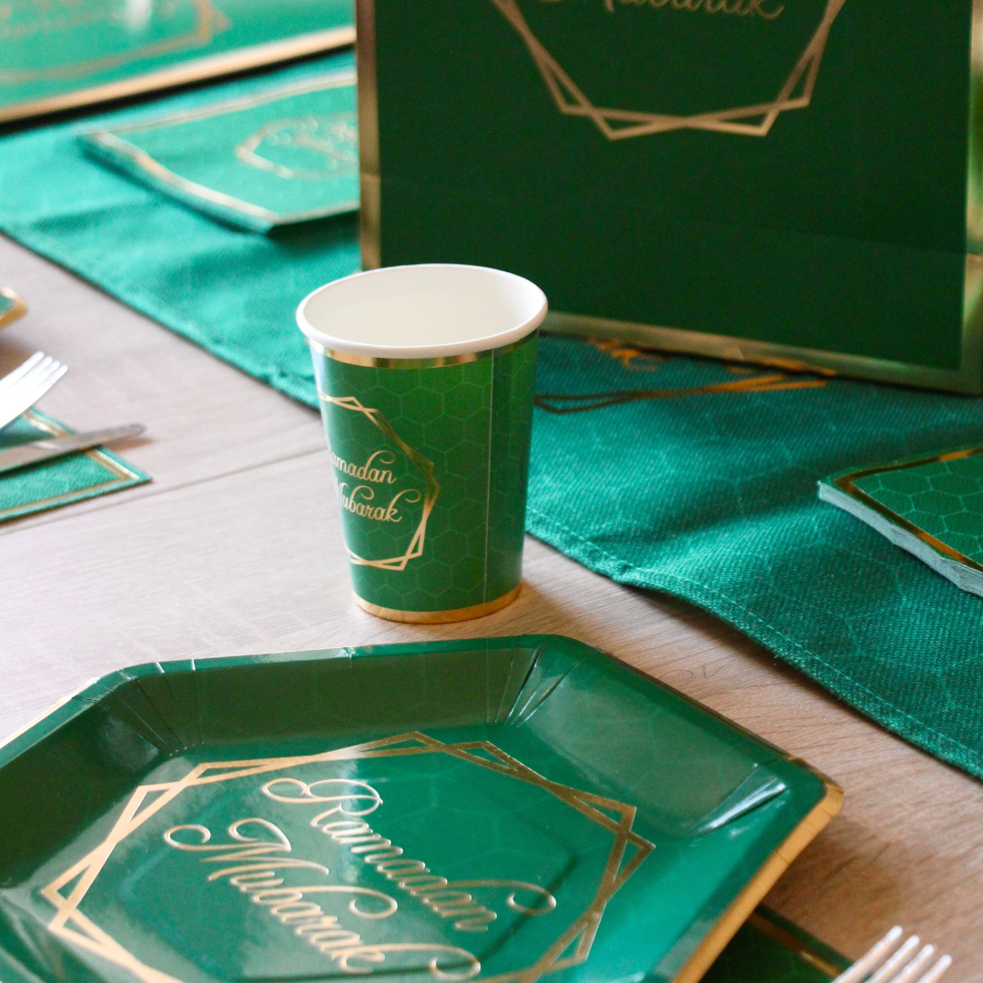 Ramadan Mubarak Party Plates (10pk) - Green & Gold