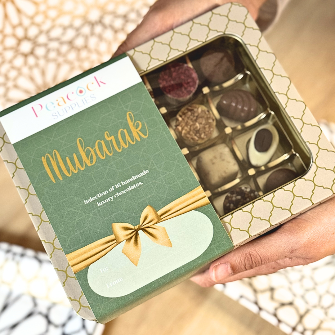 Mubarak Large Hamper Gift Box & Balloon