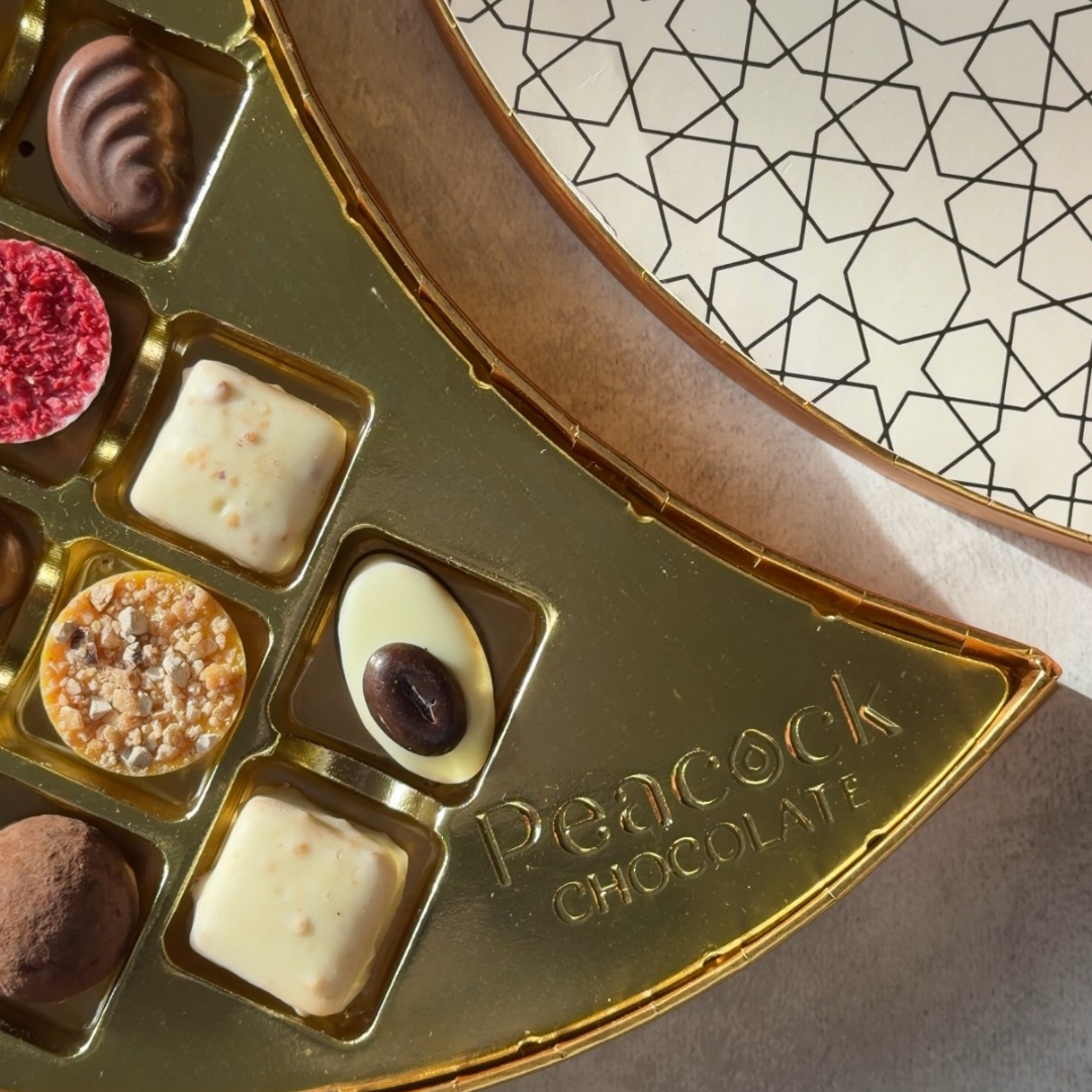 Luxury Chocolate Selection Gift Box (24pk) - Golden Moon